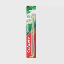 Щетка зубн. Colgate Сенсация свежести средн.ж-сти